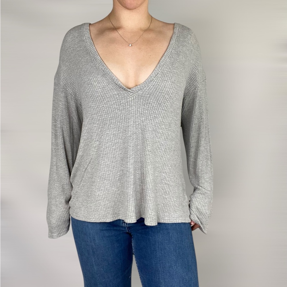 LOVERS + FRIENDS Deep V Neck Waffle Knit Long Sleeve Top Sweater Relaxed Fit
